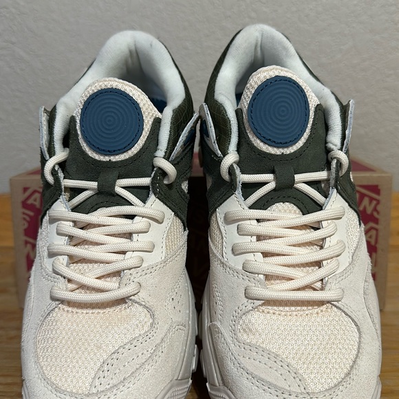 Vans Amazon Trailhead Sneakers Trk Buttercream men’s size 7.5 or women’s size 9 - Picture 8 of 11